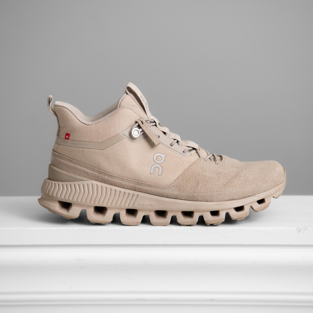 On Cloud Hi Monochrome Sneaker Sz 8 Trail Hiking Shoes Athleisure Minimalist